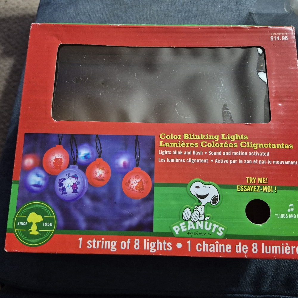 Peanuts Color Blinking Christmas String  Lights